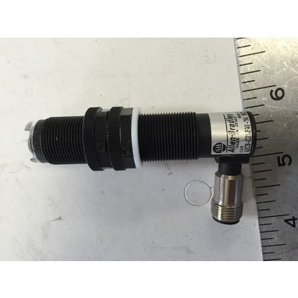 NEW Allen-Bradley 42CB-C2LPAY-M4 SENSOR,SC