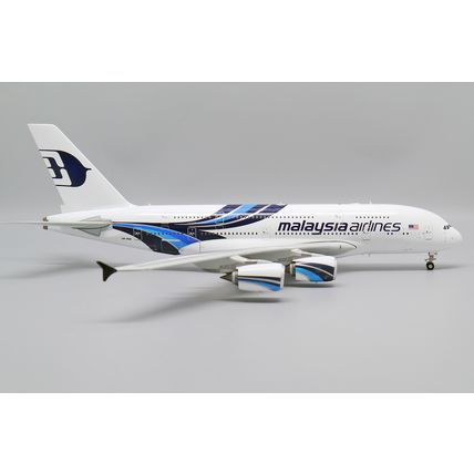 AIRBUS A380 MALAYSIA AIRLINES REG: 9M-MNB WITH STAND - JC WINGS JC20057 1/200