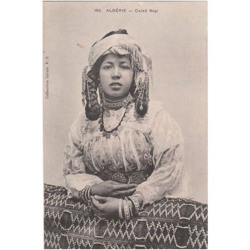 Ouled Nayl Algerie Ethnic Postcard (ETH1143)
