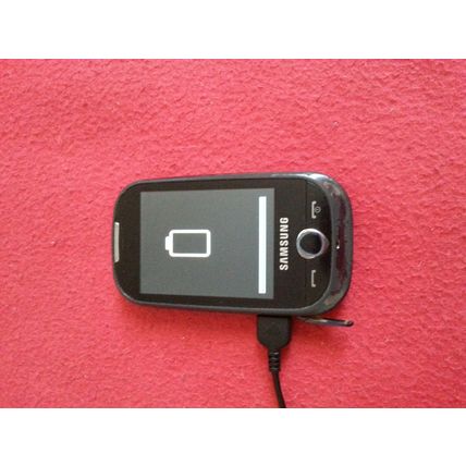 Samsung s3650 phone for sale all defective.
