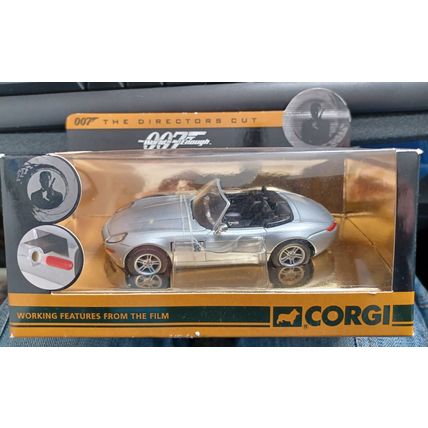 1/36 SCALE 2006 CORGI" GOLDENEYE BMW Z8.GOOD UNOPENED BOX.UK FREEPOST
