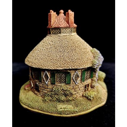 Lilliput Lane A LA Ronde Cottage Collectable Thatched Vintage Ornament
