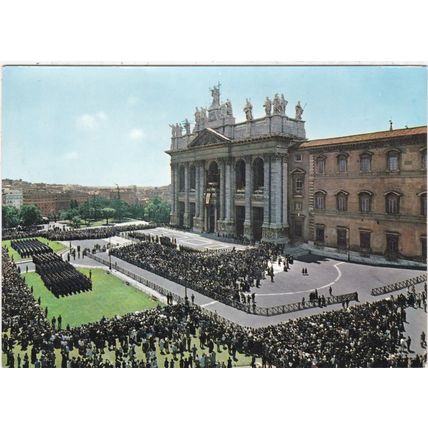 Roma Basilica S Giovanni Italy Postcard unused VGC