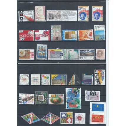 Netherlands stamps. Small used lot. (AA521)