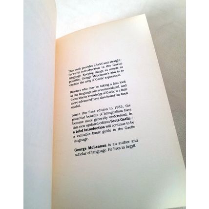 Scots Gaelic: A Brief Introduction by George McLennan : Paperback book .