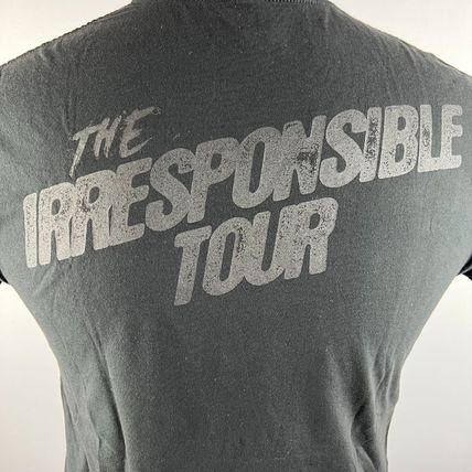 Kevin Hart's The Irresponsible Tour Comedy Medium T-Shirt Shirt