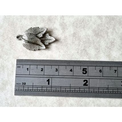 Double Leaf Pendant in Aged Silver Tone Metal, Vintage Botanical Jewelry