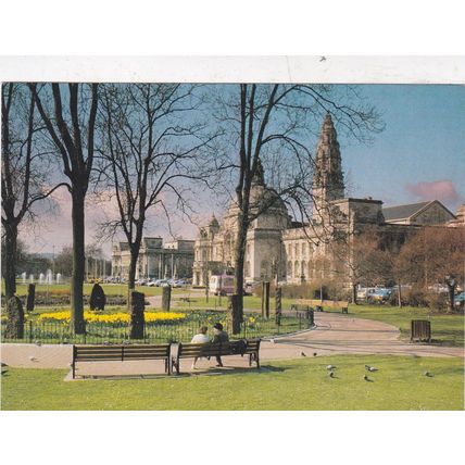Cardiff City Hall and Law Courts Postcard unused VGC
