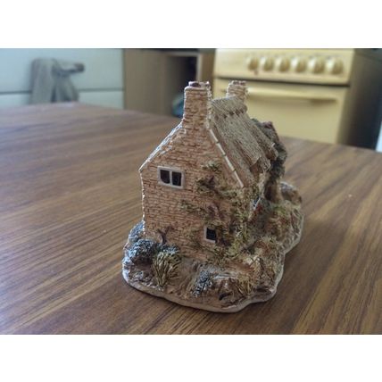 Lilliput Lane Cobblers Cottage Handmade Collectable Cottage 1986 Vintage
