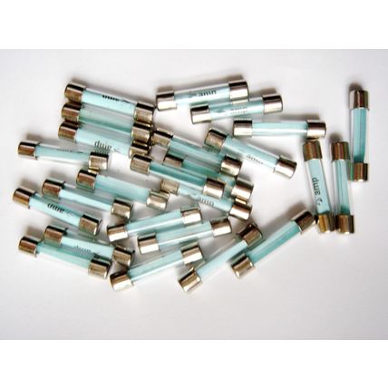 10A 12V 1.25” 32mm Quickblow Fuses, Pack of 25 New Old Stock