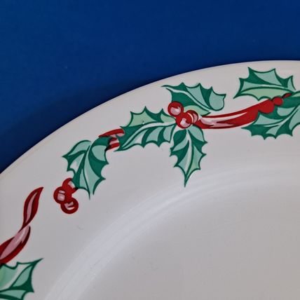Lot 4 International CHRISTMAS RIBBONS Salad PLATES 7 3/4" Tableworks Holly