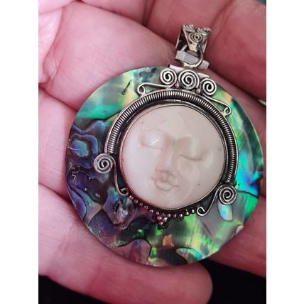 Vintage 1970-s 925 Silver Large Abalone Face Pendant on 18 in Modern Chain.