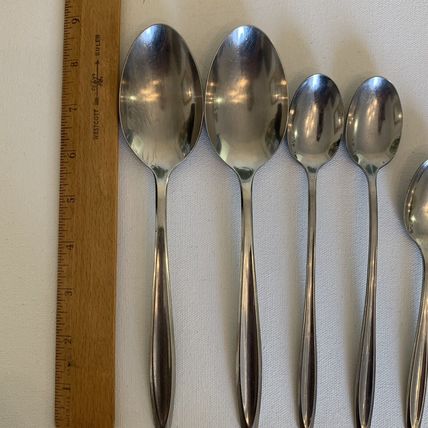 Insico International NEW DAWN Set of 8 Spoons Knives USA Stainless Flatware Lot