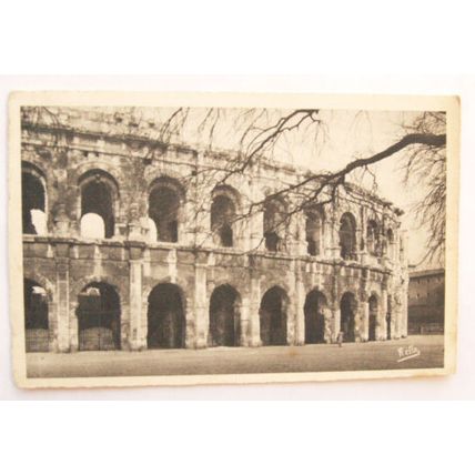 vintage postcard Nimes Amphitheatre