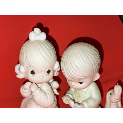 Precious Moments With This Ring I... Porcelain Figurine 104019 Mnt