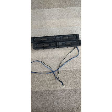 LG 42LW4500 Speaker set. EAB62088401