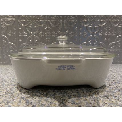Corning Blue Heartbeat / Radio Wave Brown 'N Sear Microwave Casserole & 4-B Lid