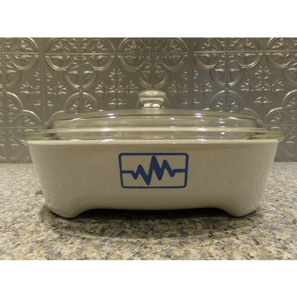 Corning Blue Heartbeat / Radio Wave Brown 'N Sear Microwave Casserole & 4-B Lid