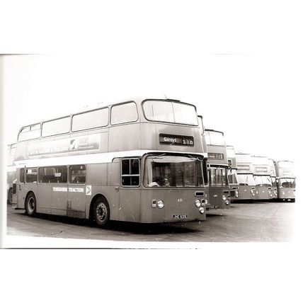 Black & White Photograph of Yorkshire Traction Co. Ltd. - JHE 631E