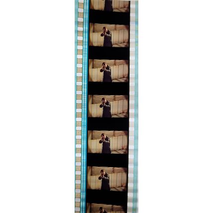 Pk DAU - B - MIX - D 0100v . - 1 STRIP OF 5 - 35MM FILM CELLS. ( )