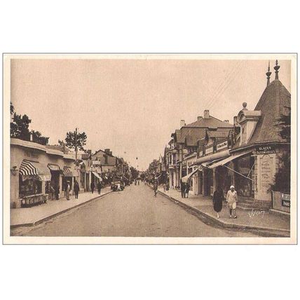 44 - La Baule-Escoublac - L'avenue de la gare