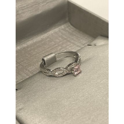 Cross Cross Accented Band W/Square Pink Center- Bomb Party -Rhodium Pl Band Sz10