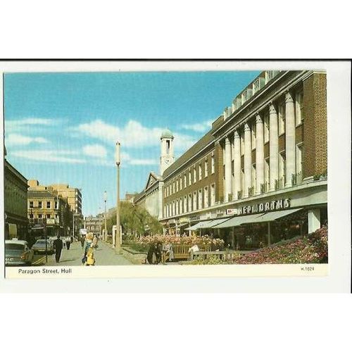 Yorkshire HULL Paragon Street Postcard by Dennis (H.1024)