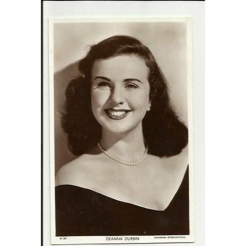 DEANNA DURBIN Picturegoer Postcard W.537
