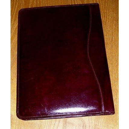 YARDLEY OF LONDON - MAROON & GOLD PRINT FAUX LEATHER BUSINESS COMPENDIUM - NEW