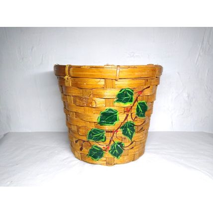 Light/Medium Brown Wicker Woven Band Round Basket w/ Holly Berry Painted Design