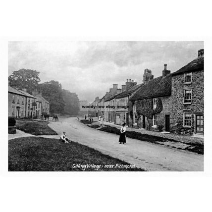 pt2225 - Gilling Village near Richmond , Yorkshire - Print 6x4