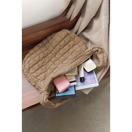 Light French Beige Quilted Zipper Large Shoulder Bag