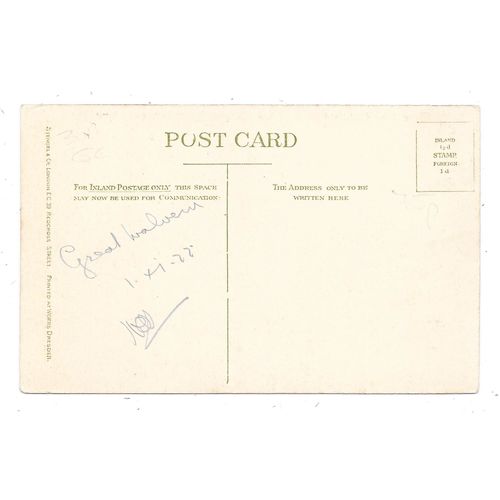 NICE PRINTED POSTCARD OF PRIORY CHURCH MALVERN WORCESTERSHIRE (2700)