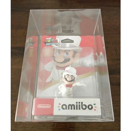 Amiibo Wedding Characters - Super Mario Odyssey - Brand New With Protectors