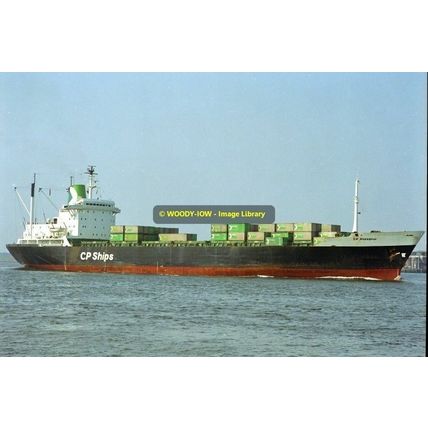 mc2841 - Canadian Pacific Containership - CP Voyageur - photograph 6x4