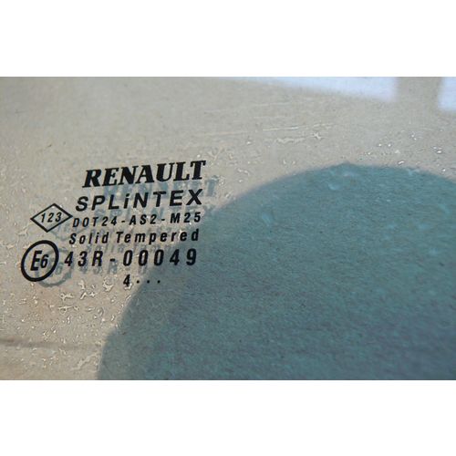 renault megane grand scenic drivers door offside front quarter glass 2004 - 2009