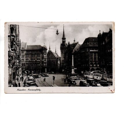 POSTCARD OF ST.MARYS SQUARE MUNICH GERMANY POSTED 1941 SWASTIKA HANDSTAMP (4133)