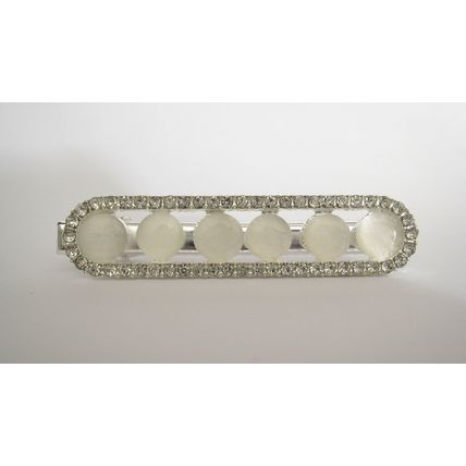 Silver oval pearly white bead crystal alligator hair clip for fine thin hair