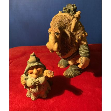 A Very Rare Pair Of Vintage Krystonia Made In England Figurines