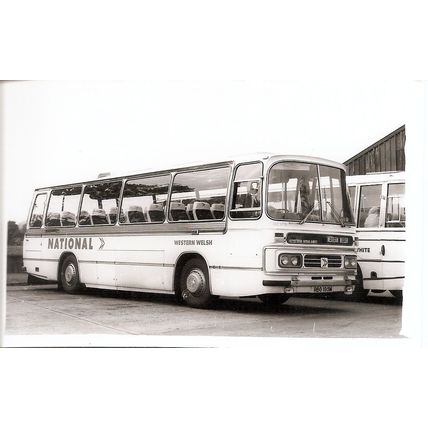 Black & White Photograph of Western Welsh Omnibus Co. Ltd. - RBO 195M