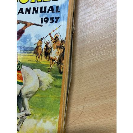 1957 "BUCK JONES ANNUAL 1957" COWBOY FICTION ILLUSTRATED ANNUAL BOOK (P3)