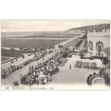 14 - Deauville - VUE SUR LES JARDINS