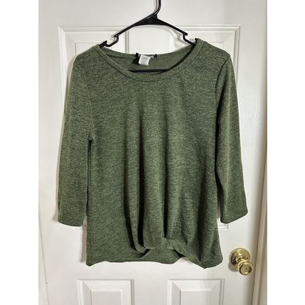 Corvia Sz Medium M Sweater/Blouse Green 3/4 Sleeve Shirt W/Knotted Front Design