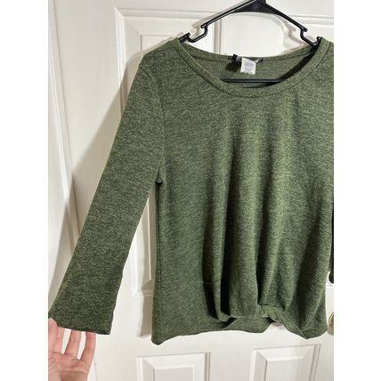 Corvia Sz Medium M Sweater/Blouse Green 3/4 Sleeve Shirt W/Knotted Front Design