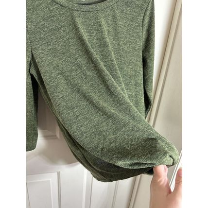 Corvia Sz Medium M Sweater/Blouse Green 3/4 Sleeve Shirt W/Knotted Front Design