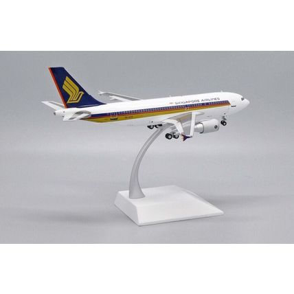 A310-300 9V-STP SINGAPORE AIRLINES WITH STAND - JC WINGS EW2313001 1/200 - SALE