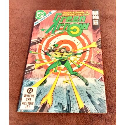 Comic Book Bronze Age DC Comics Green Arrow # 1 7.5 NM+ Condition Or Better 1983