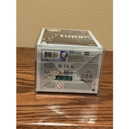 Funko Pop! Rocks - Tupac Shakur #446 Vinyl Figure (Box & Protector)