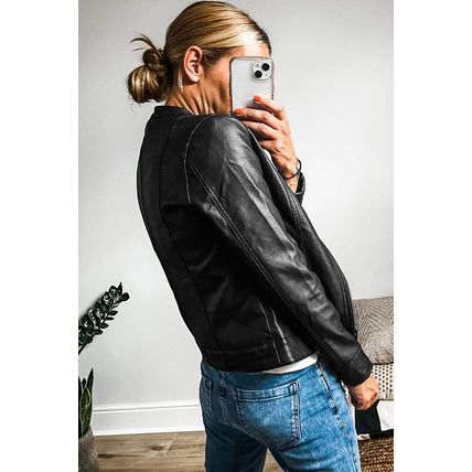 Black Solid Faux Leather Zipper Slim Fit Bomber Jacket