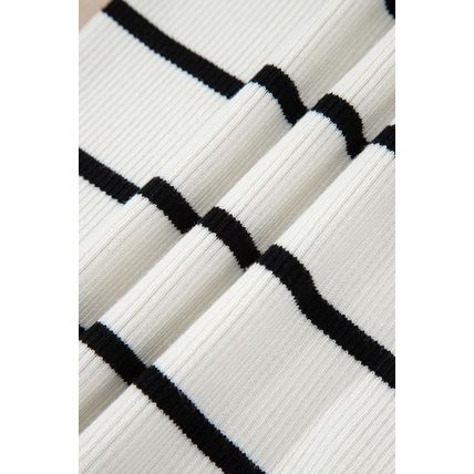 Black Striped Scalloped Edge U Neck Sleeveless Sweater Vest